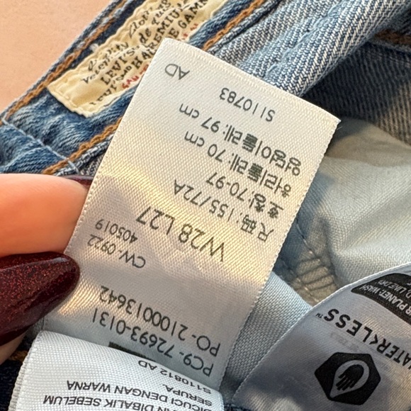 Levi's Ribcage Straight Ankle Jeans - Picture 4 of 6